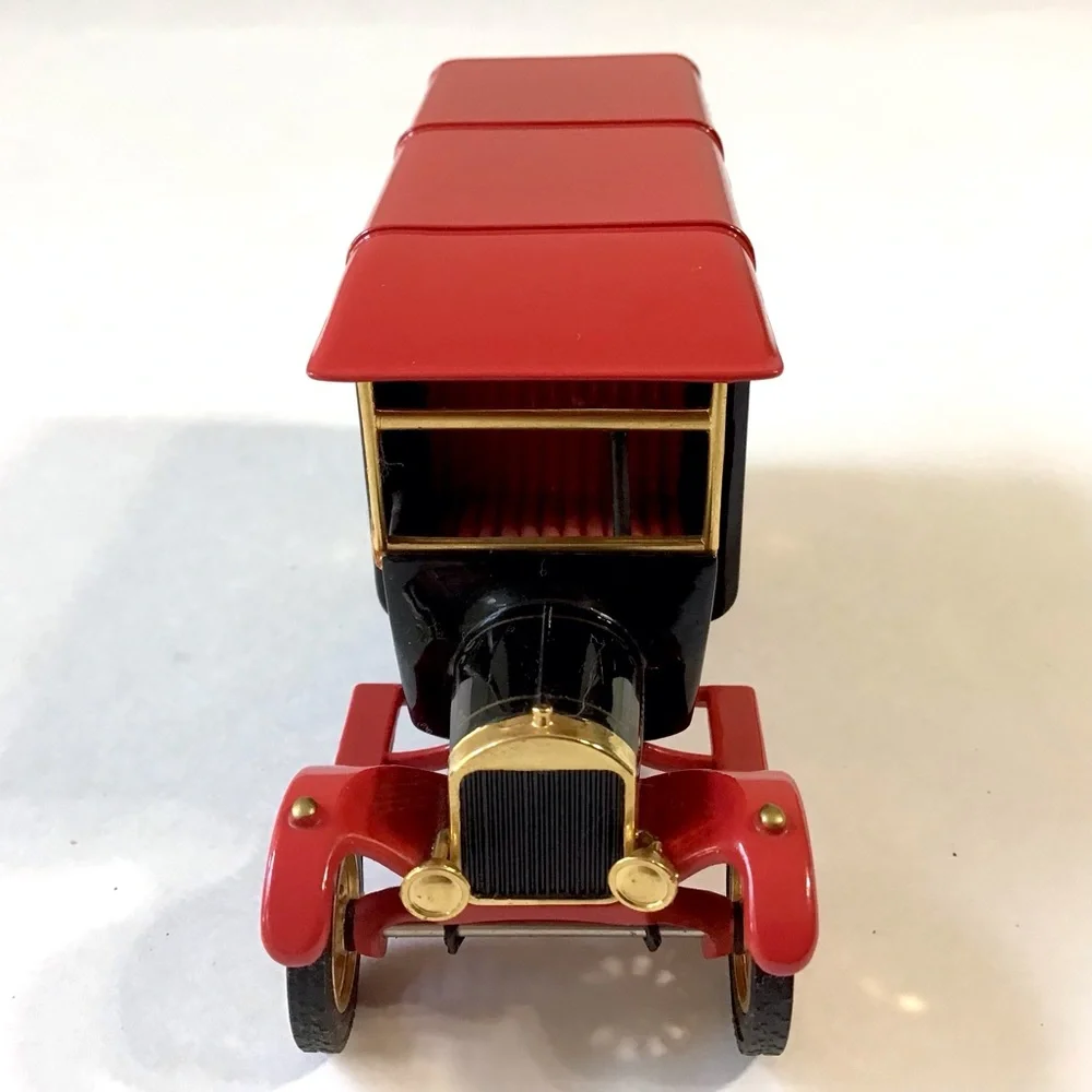 Matchbox Collectors Guild 2nd Annual 1926 Ford Model TT 1:43 Yesteryear YYM38030